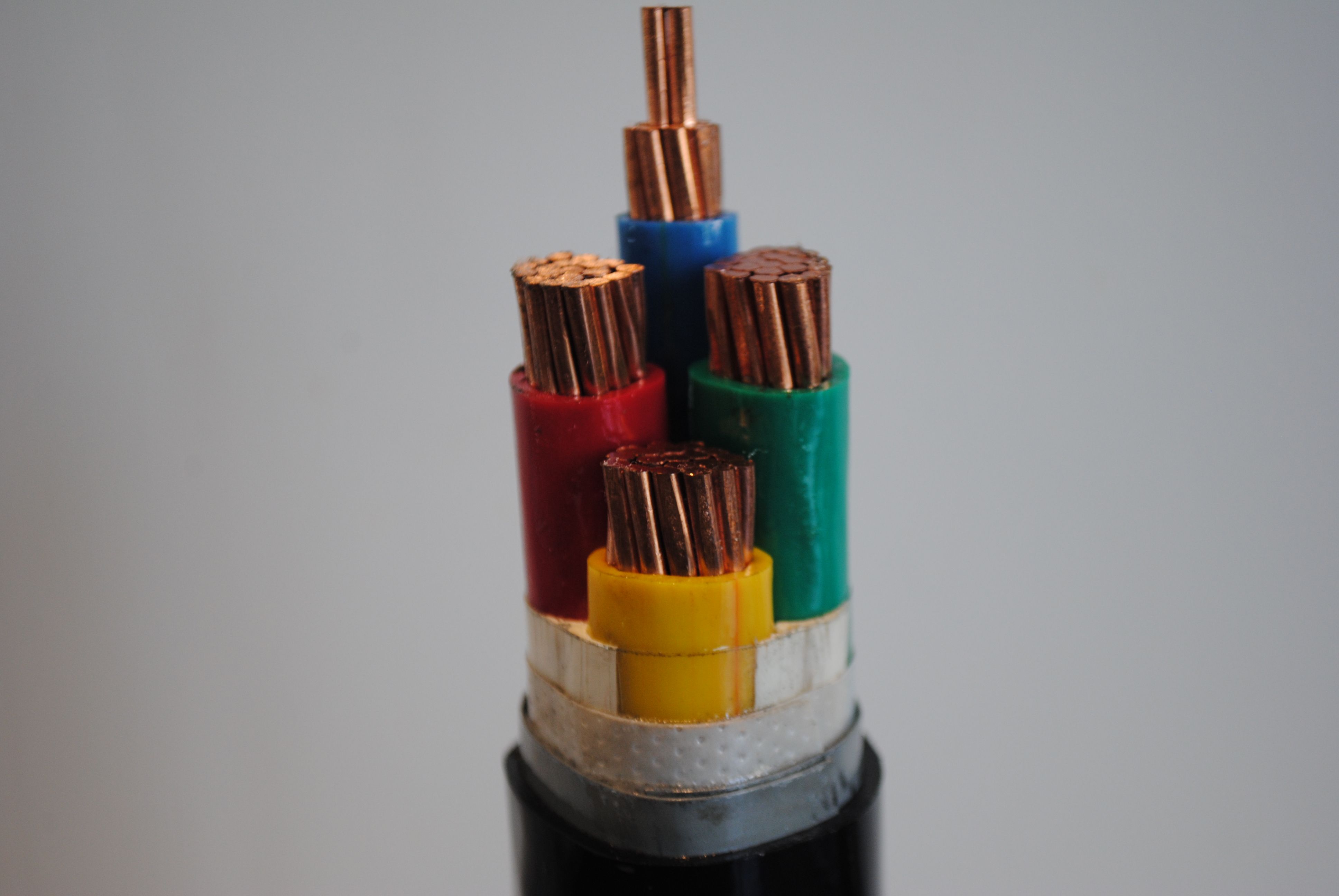 光伏电缆与普通电缆的区别